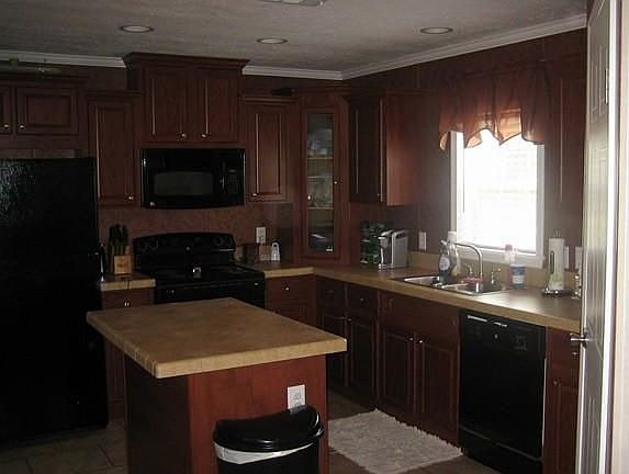 5th image of 13077 Beaverbrook St