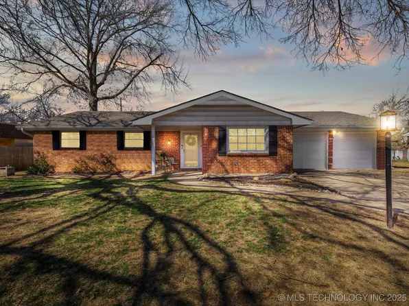 925 Kenwood Rd, Bartlesville, OK 74006