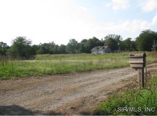 18121 E 4th Rd, Litchfield, IL 62056