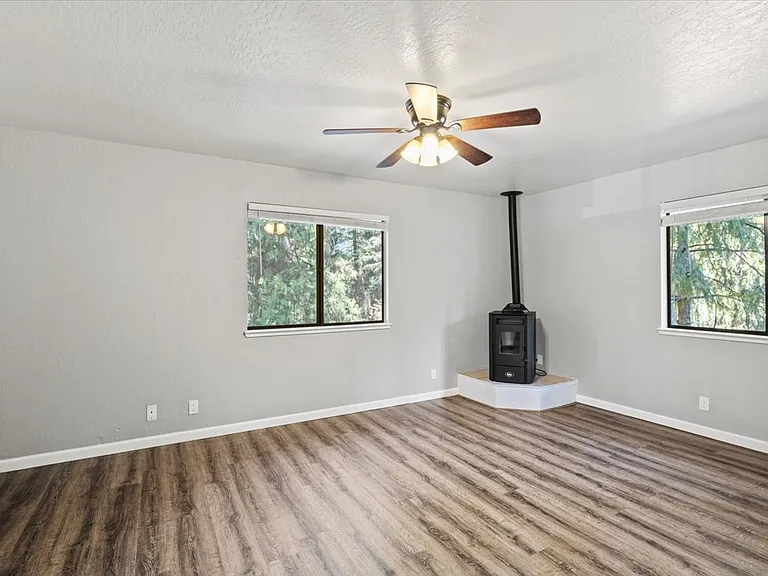5293 Buckhorn Rd — Photo 3