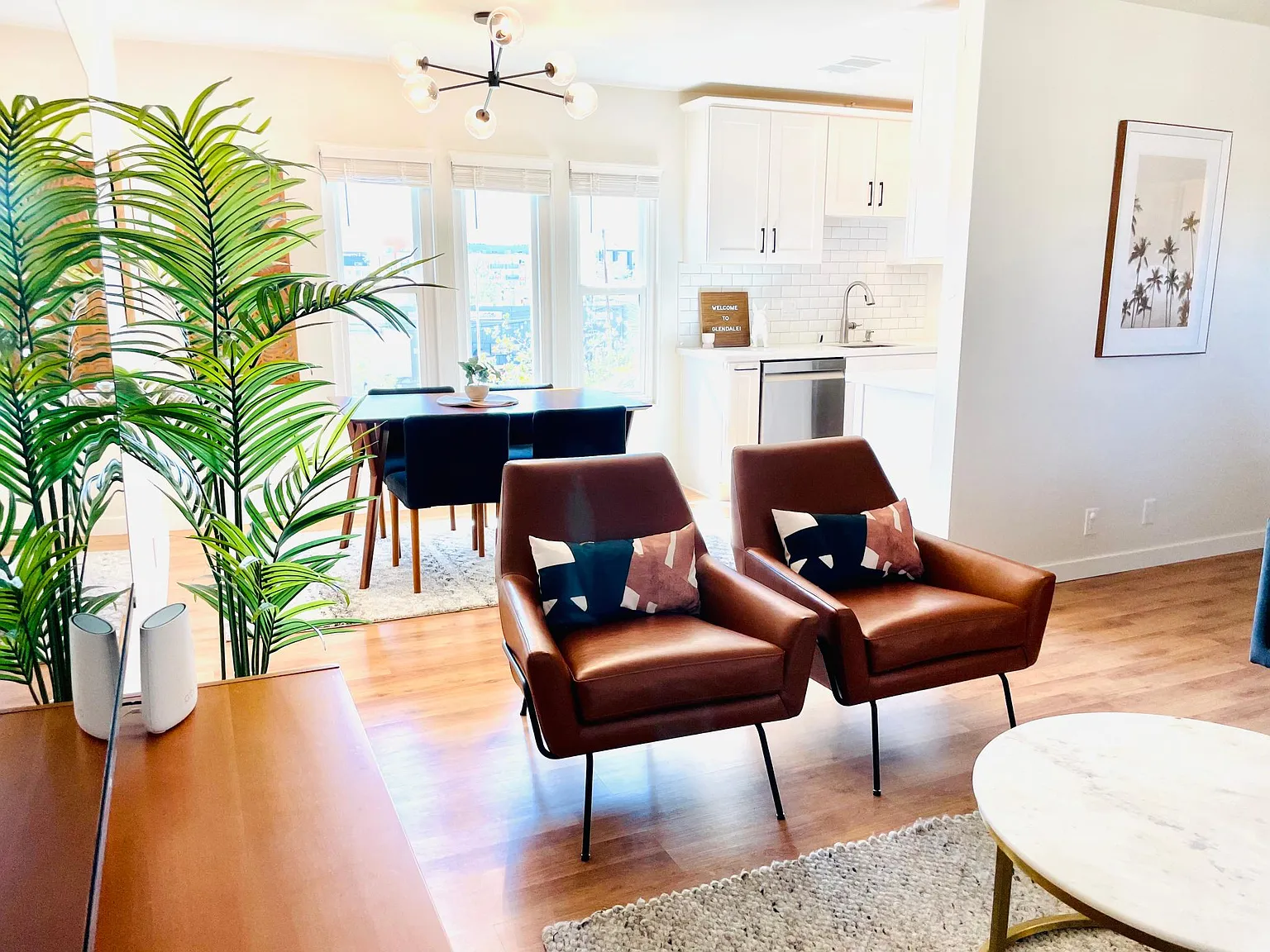 211 E California Ave — Photo 3