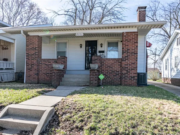 2251 E Prairie St, Decatur, IL 62521
