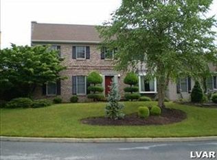 1738 Victoria Cir, Allentown, PA 18103