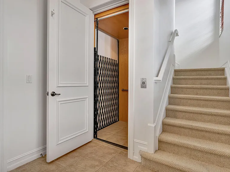 359 Chambord Ter — Photo 4