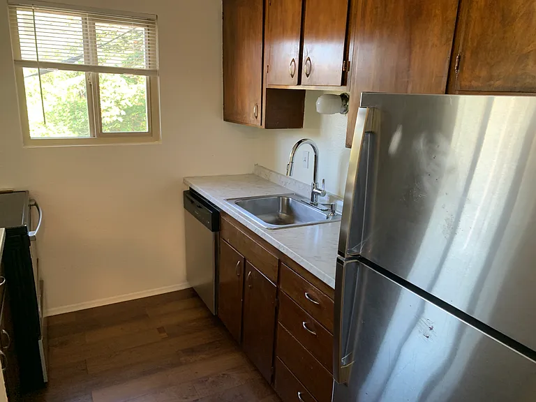 18325 108th Ave NE #15 — Photo 4