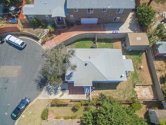 4th image of 6647 Bell Ct