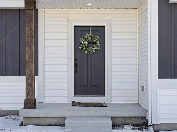 5th image of 1543 North Thompson Road