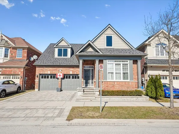 693 Savoline Blvd, Milton, ON L9T 0N2