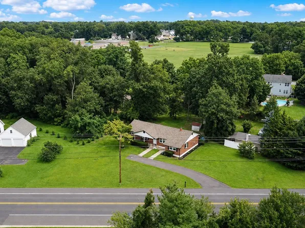 2418 Church Rd, Cinnaminson, NJ 08077