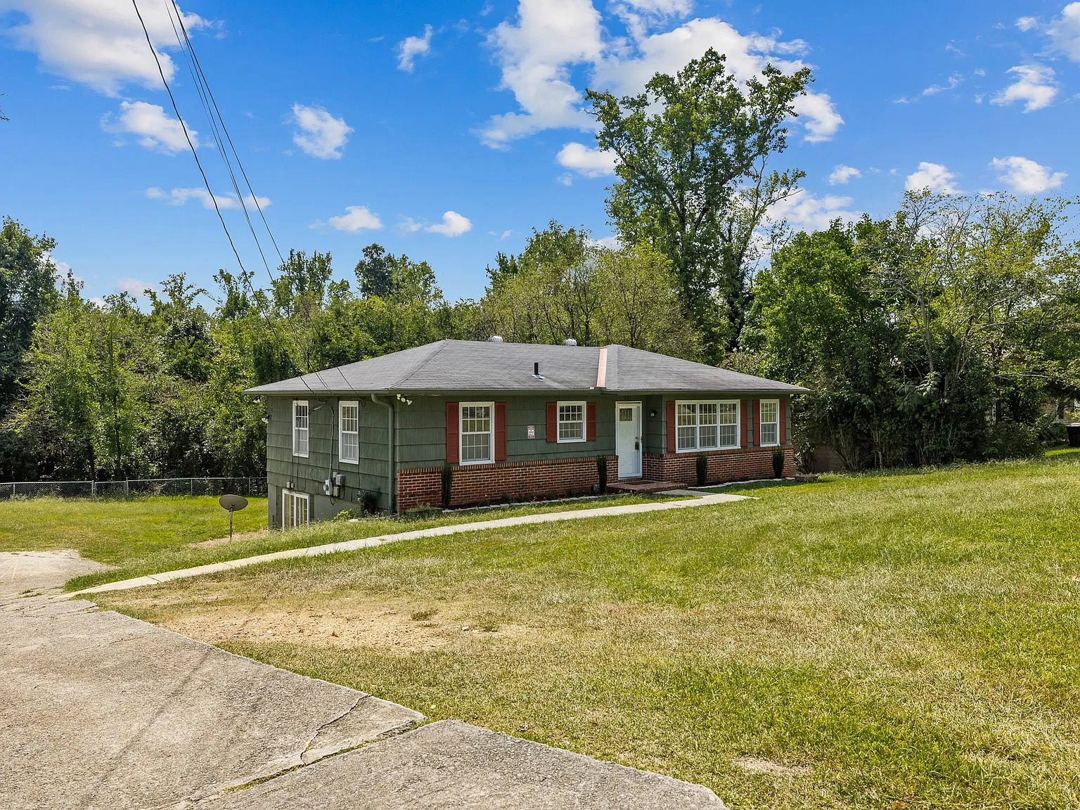 221 23rd Terrace Northwest - 1 — Photo 4