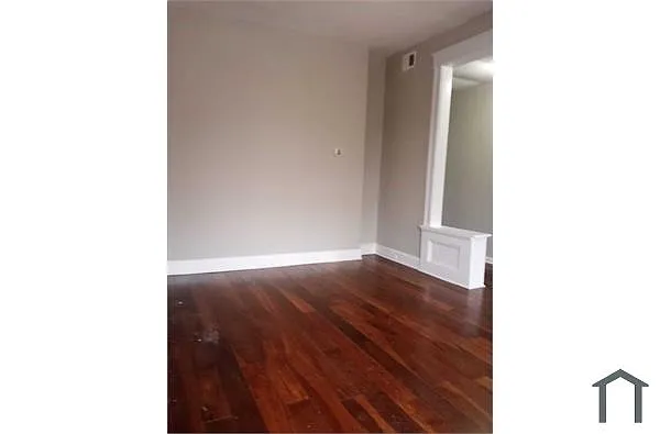 Building Photo - 600 Linnard St #1