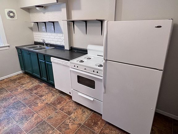 Newly renovated kitchen.