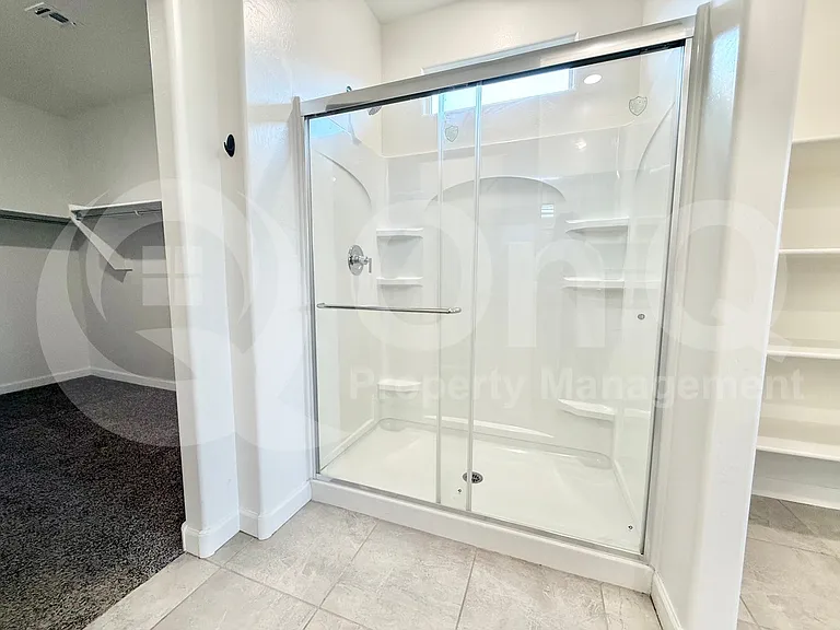 3246 W Sable Ave — Photo 19