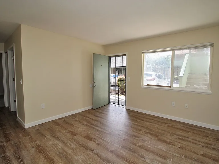 131 - 149 SE 151st Avenue Ascot Fir — Photo 22