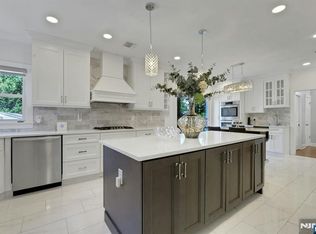 281 W Englewood Ave, Teaneck, NJ 07666