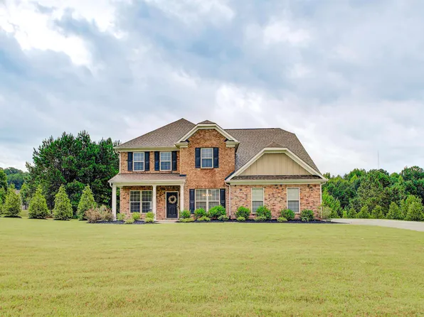 110 Holly Park Ln, Tyrone, GA 30290