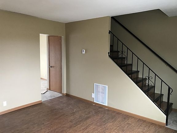 2nd image of 308 Biggs Dr #D