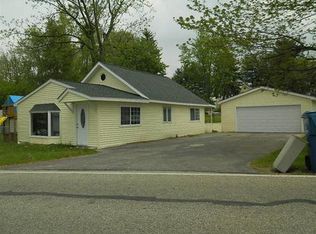 721 Lake Dr, Coldwater, MI 49036