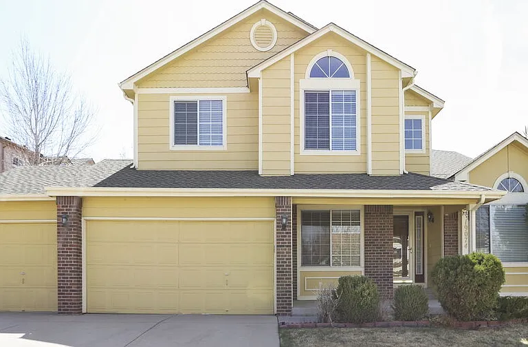 19074 E Prentice Cir — Photo 2
