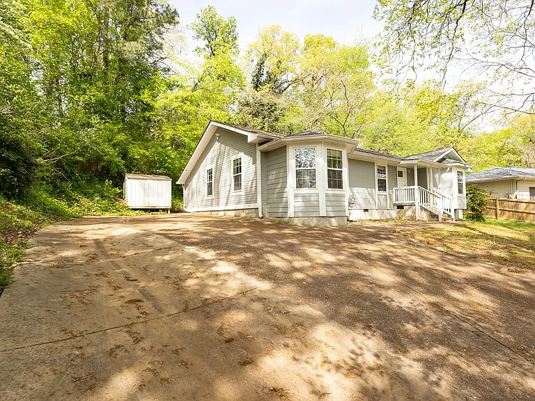 3629 Thrushwood Dr — Photo 20