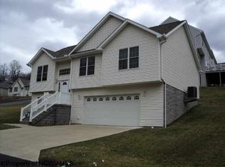 301 Hidden Point Trl, Morgantown, WV 26508