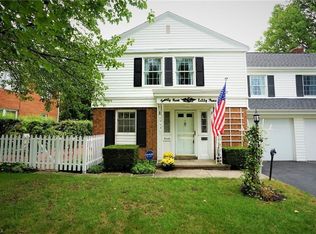 2953 Warrensville Center Rd, Shaker Heights, OH 44122