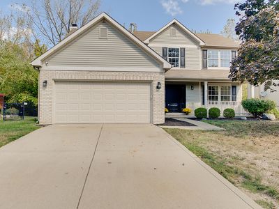 8960 Dickinson Ct, Fishers, IN, 46038