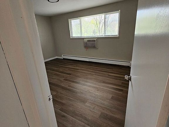 4th image of 317 N Harvard Ave #1G