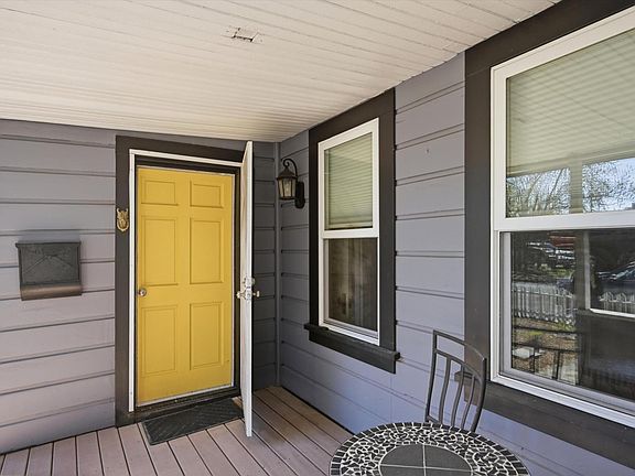 3rd image of 15 10th Street