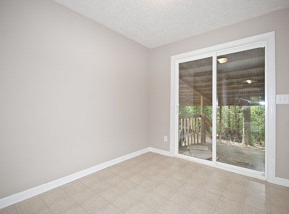 4th image of 510 Goldman St