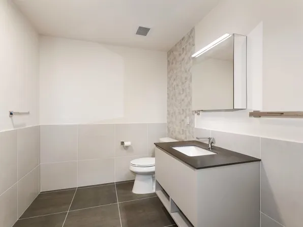 391 Palisade Avenue image 10 of 15