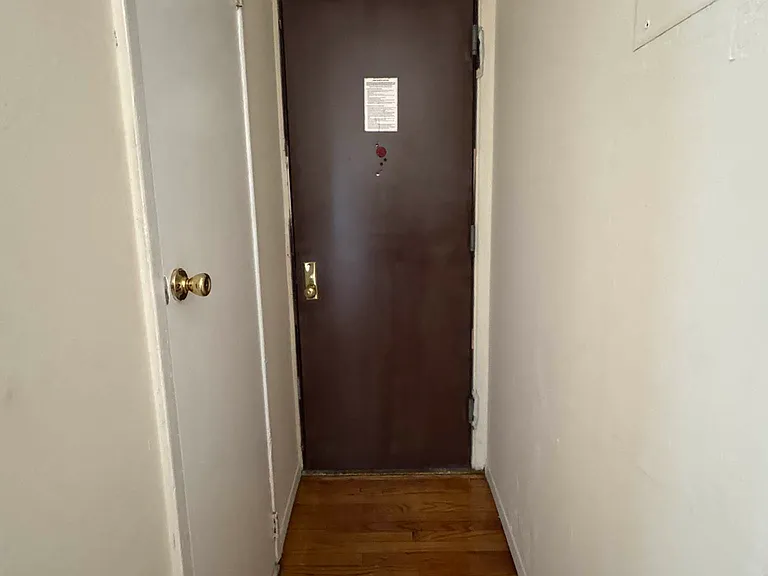 24-35 Steinway St #16 — Photo 15