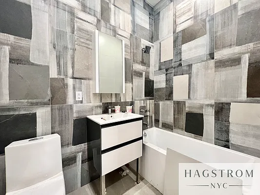 Rented by Hagstrom Management Inc | media 20