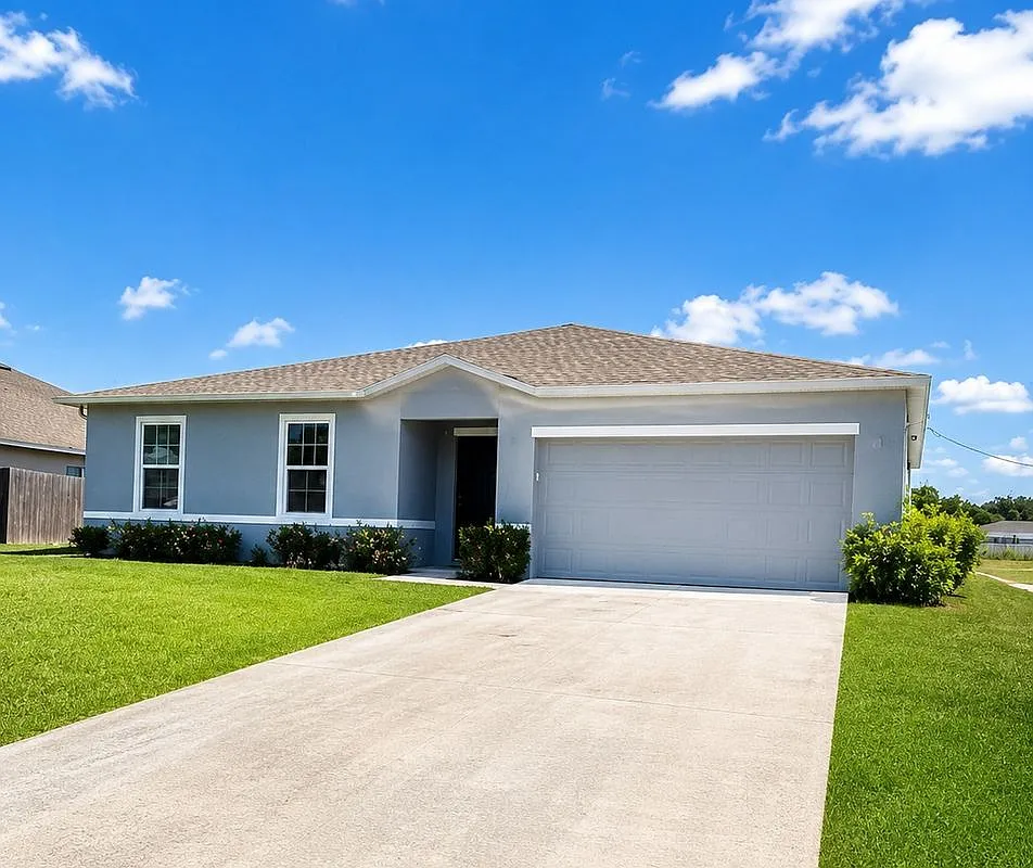 4 bed, 2.0 bath, 1845 sqft, $2,150 — Photo 3