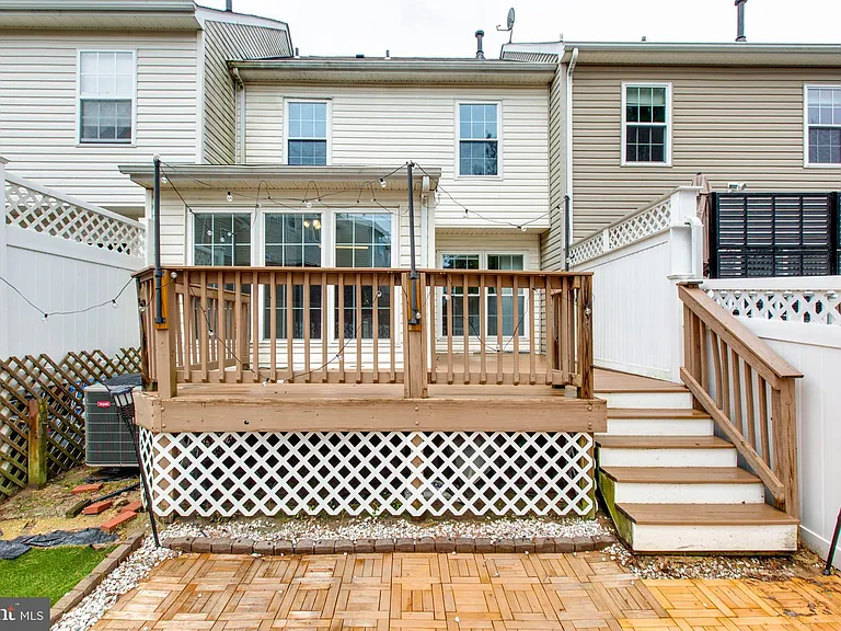 8125 Gray Stone Ln — Photo 42