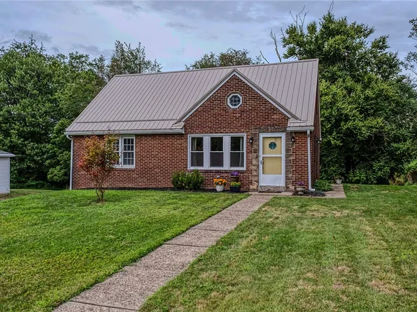 114 Fairview Ave, Ambridge, PA 15003