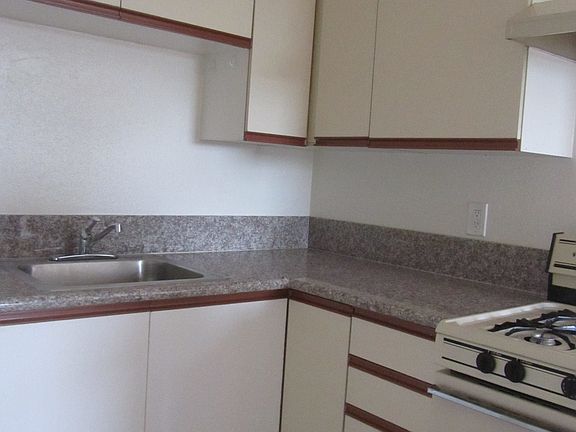 3rd image of 346 N Vermont Ave APT 604