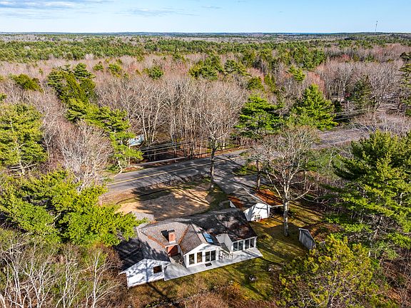 2nd image of 447 Wiscasset Road