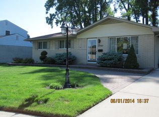 25700 Rusty St, Taylor, MI 48180