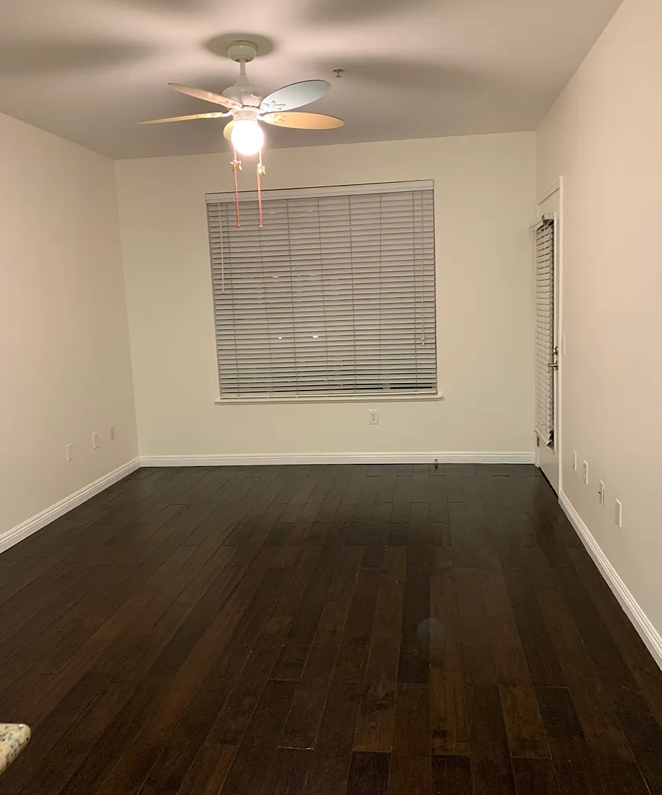 2 bed, 1042 sqft, $3,100 — Photo 3