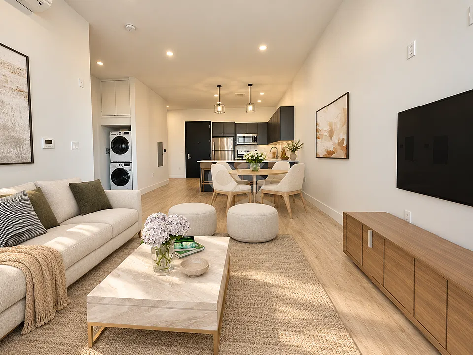 720 Park Ave #40H