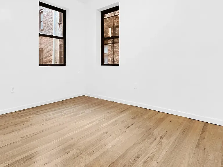 200 W 82nd St #4E — Photo 5