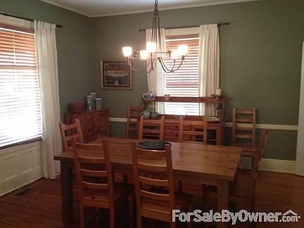 Diningroom : French doors, storage closet, fireplace (non--working), spacious