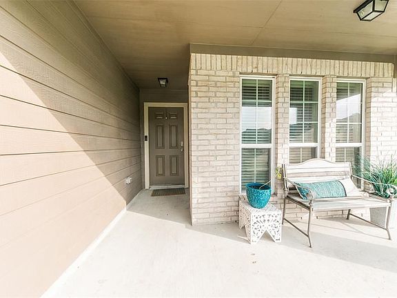 3rd image of 947 Willowick Bay Dr