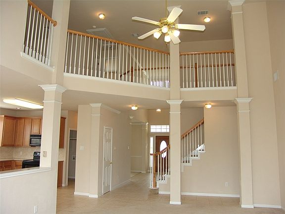 5th image of 11417 Sabinal Mesa Dr