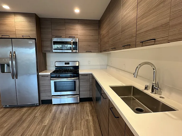 5327 Hermitage Ave — Photo 5