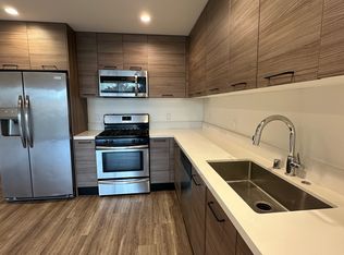 5327 Hermitage LLC, Valley Village, CA 91607