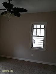 2nd image of 4417 Leavenworth St