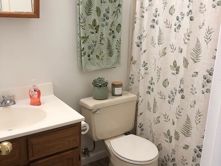Unit Bathroom