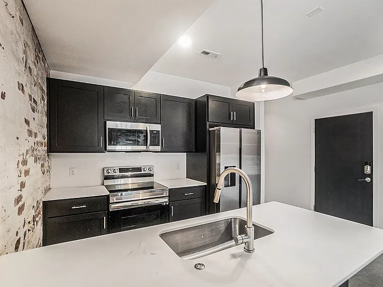 2645 Madison Ave — Photo 8